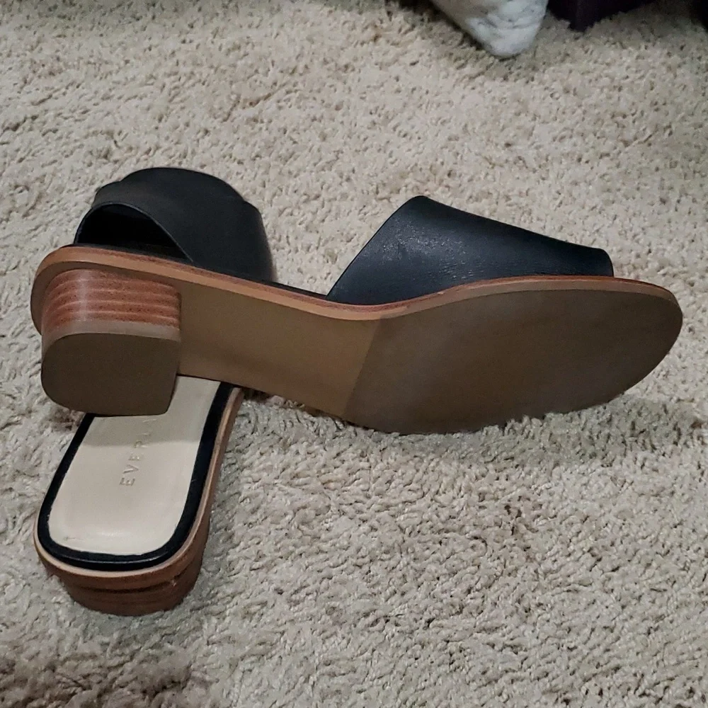 Everlane Sandals - Picture 4 of 5